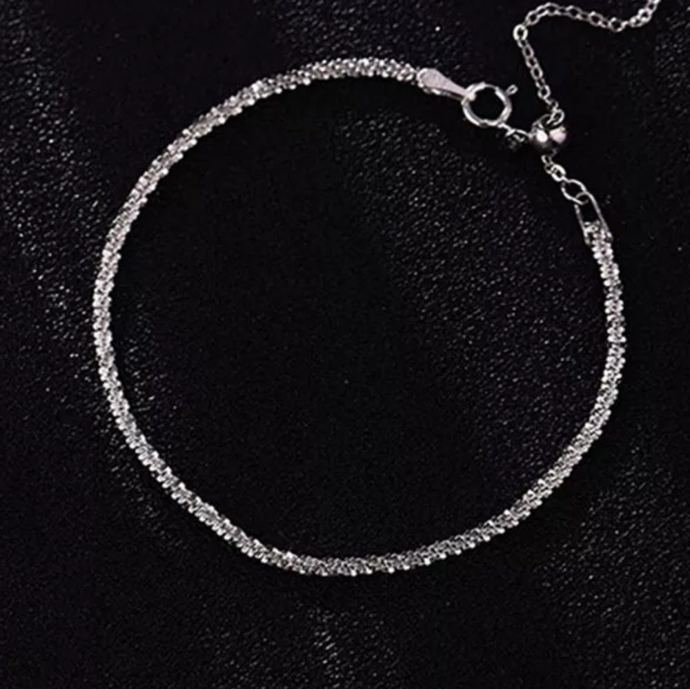 Pretty Chain Bracelet - Picture 2 of 4